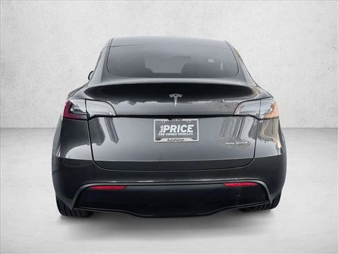 Used 2025 Tesla Model Y Long Range image 6