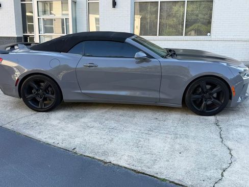 Used 2017 Chevrolet Camaro SS RWD image 5