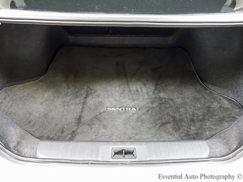 Used 2024 Nissan Sentra SR w/ SR Premium Package image 22