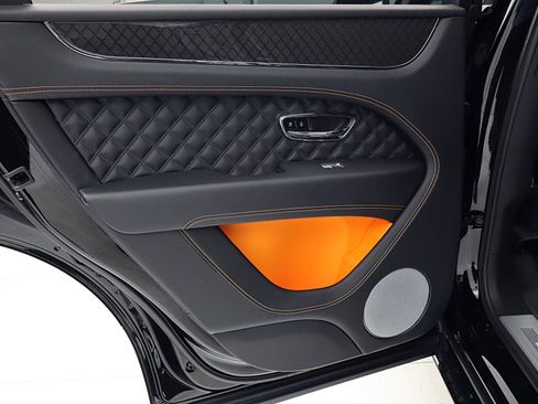 New 2025 Bentley Bentayga image 48