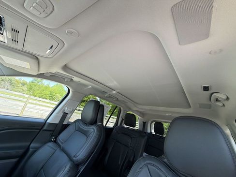 New 2026 Lincoln Aviator Reserve AWD/4WD image 14