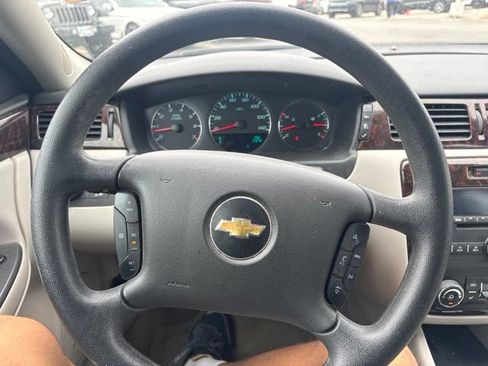 Used 2016 Chevrolet Impala LTZ FWD image 16