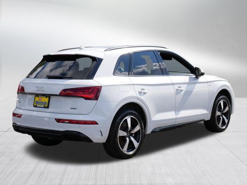 Used 2023 Audi Q5 2.0T Premium Plus w/ Premium Plus Package AWD/4WD image 7