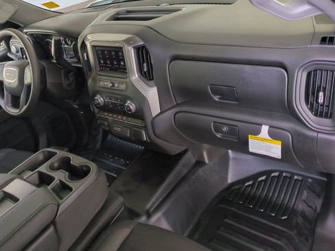 New 2026 GMC Sierra 1500 Pro AWD/4WD image 16