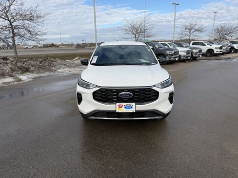 New 2025 Ford Escape ST-Line w/ Tech Pack #1 image 2