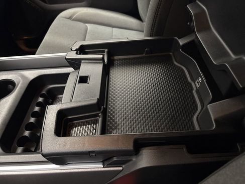 Used 2021 RAM 1500 Big Horn image 15