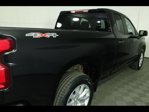 Certified 2022 Chevrolet Silverado 1500 Custom w/ Safety Confidence Package AWD/4WD image 19