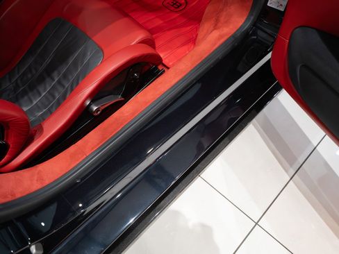 Used 2008 Bugatti Veyron AWD/4WD image 28