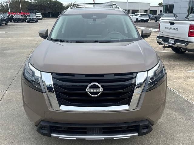 Certified 2025 Nissan Pathfinder Platinum w/ Cargo Package FWD image 2