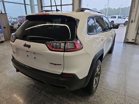 Used 2020 Jeep Cherokee Trailhawk w/ Comfort/Convenience Group AWD/4WD image 5