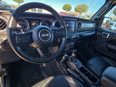 Used 2021 Jeep Gladiator Sport image 15