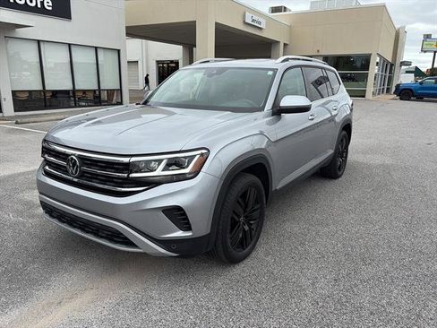 Certified 2023 Volkswagen Atlas SEL image 3