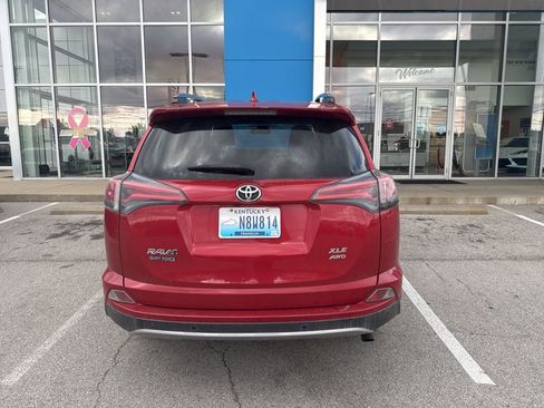 Used 2017 Toyota RAV4 XLE image 5