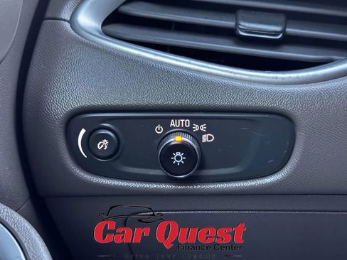 Used 2023 Chevrolet Malibu LT FWD image 27