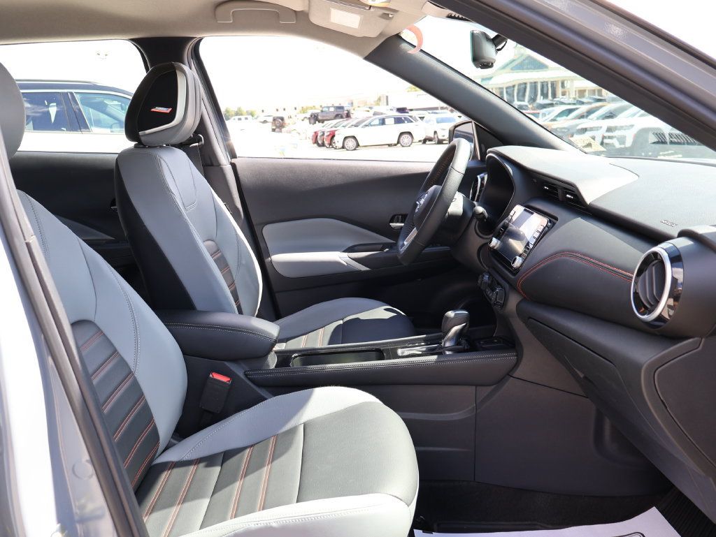 Used 2024 Nissan Kicks SR w/ SR Premium Package FWD image 8