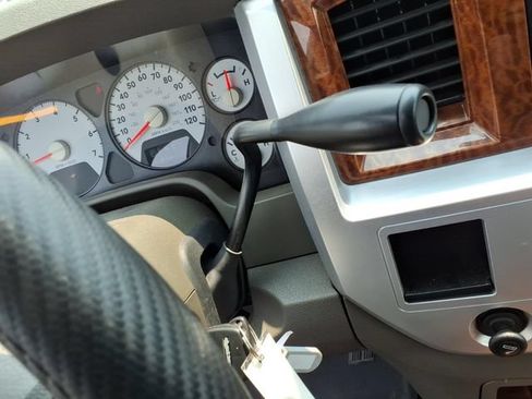 Used 2007 Dodge Ram 1500 Truck Laramie RWD image 14