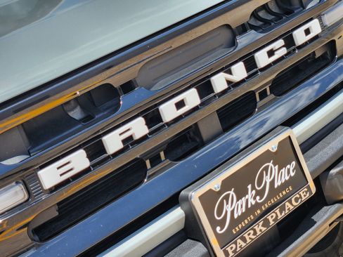 Used 2023 Ford Bronco Outer Banks AWD/4WD image 29
