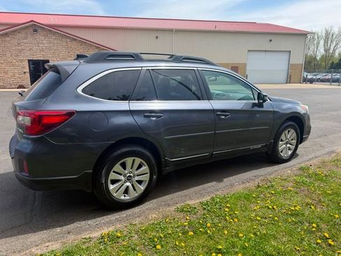 Used 2016 Subaru Outback 2.5i Premium AWD/4WD image 4