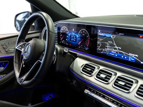 Used 2024 Mercedes-Benz GLE 350 4MATIC image 30