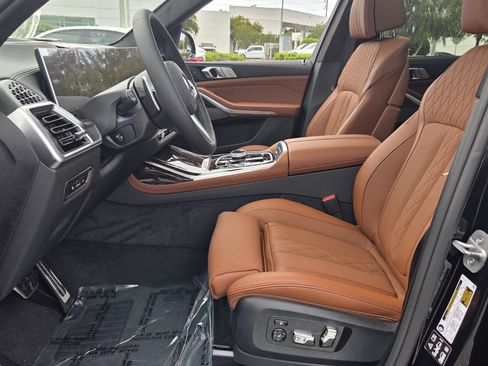New 2027 BMW X7 xDrive40i w/ Executive Package AWD/4WD image 10