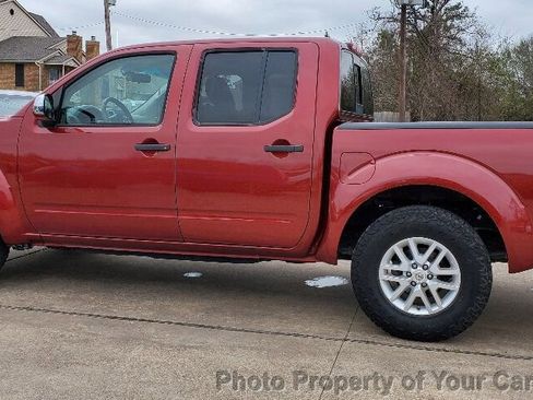 Used 2019 Nissan Frontier SV image 4