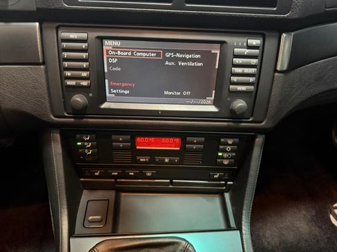 Used 2003 BMW M5 RWD image 37