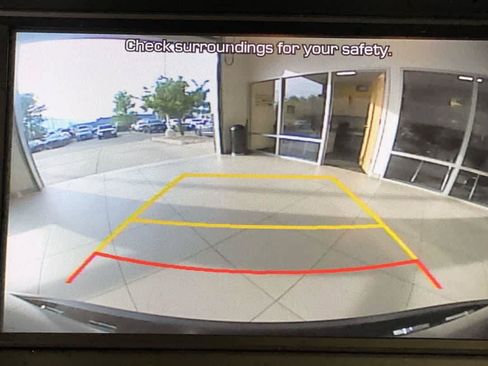 Used 2020 Hyundai Elantra SEL FWD image 19