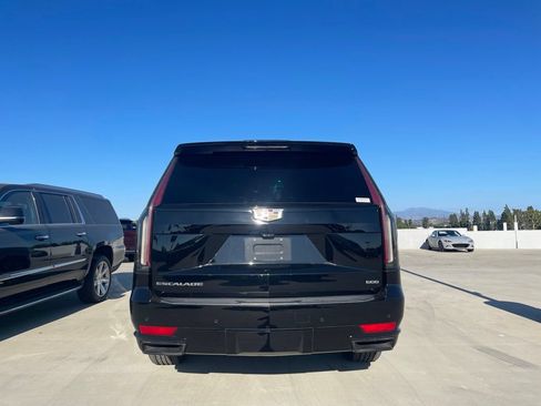 Used 2021 Cadillac Escalade ESV Sport w/ Driver Assist Tech Package RWD image 3