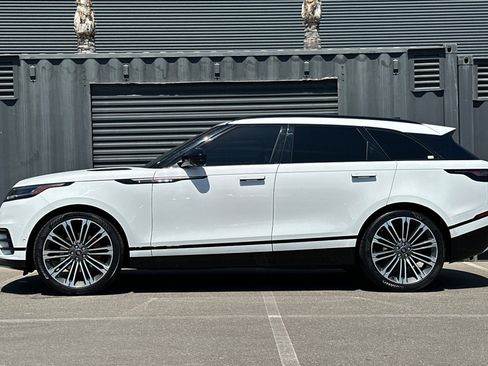 Used 2024 Land Rover Range Rover Velar Dynamic SE AWD/4WD image 2