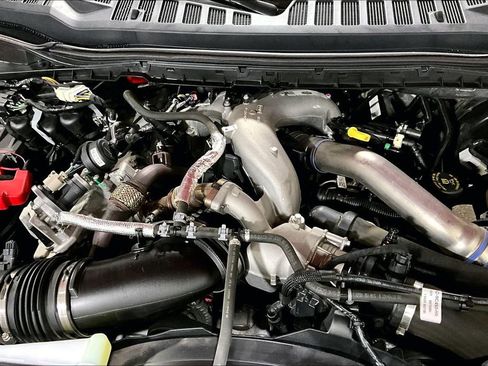 Certified 2023 Ford F350 XLT w/ Black Appearance Package image 27