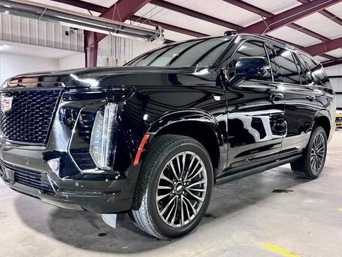 Used 2025 Cadillac Escalade Sport Platinum AWD/4WD image 10