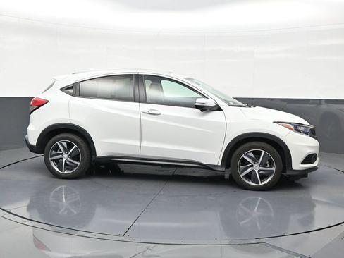 Used 2021 Honda HR-V EX image 6