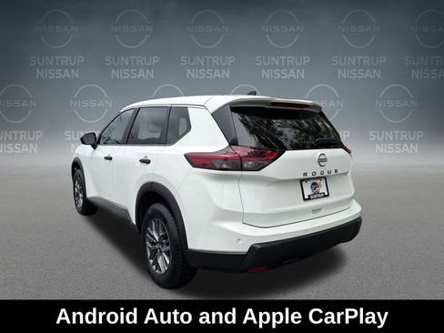 Used 2025 Nissan Rogue S FWD image 10