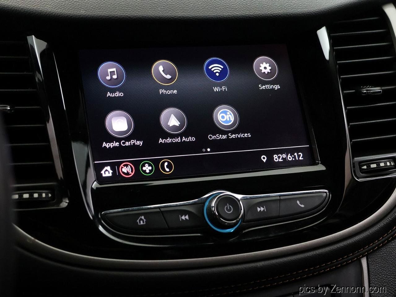 Used 2020 Chevrolet Trax LT w/ LT Convenience Package FWD image 18