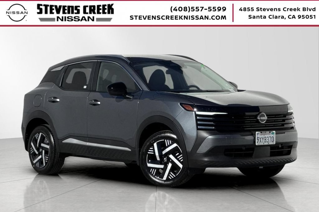 Used 2026 Nissan Kicks SV FWD image 1