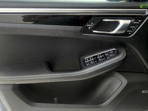 Used 2024 Porsche Macan S AWD/4WD image 49