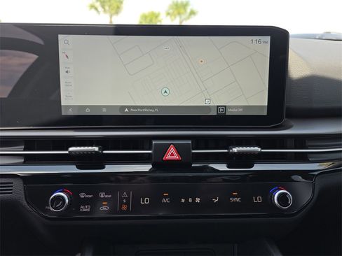 New 2026 Kia Sportage SX image 24