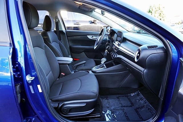 Used 2023 Kia Forte LXS w/ LXS Technology Package FWD image 18
