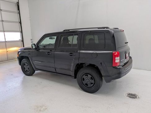 Used 2016 Jeep Patriot Latitude image 8