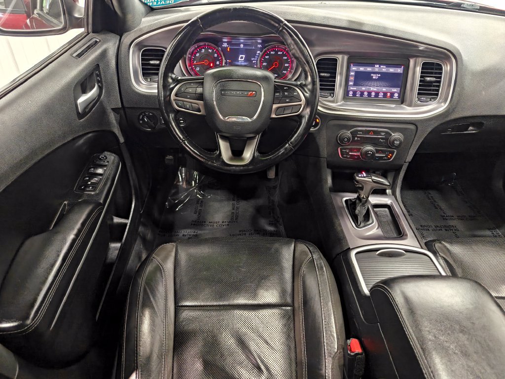 Used 2021 Dodge Charger SXT w/ Leather Interior Group RWD image 4