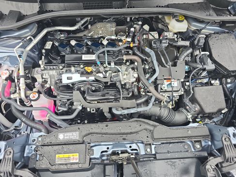Used 2025 Toyota Corolla Cross AWD Hybrid image 27