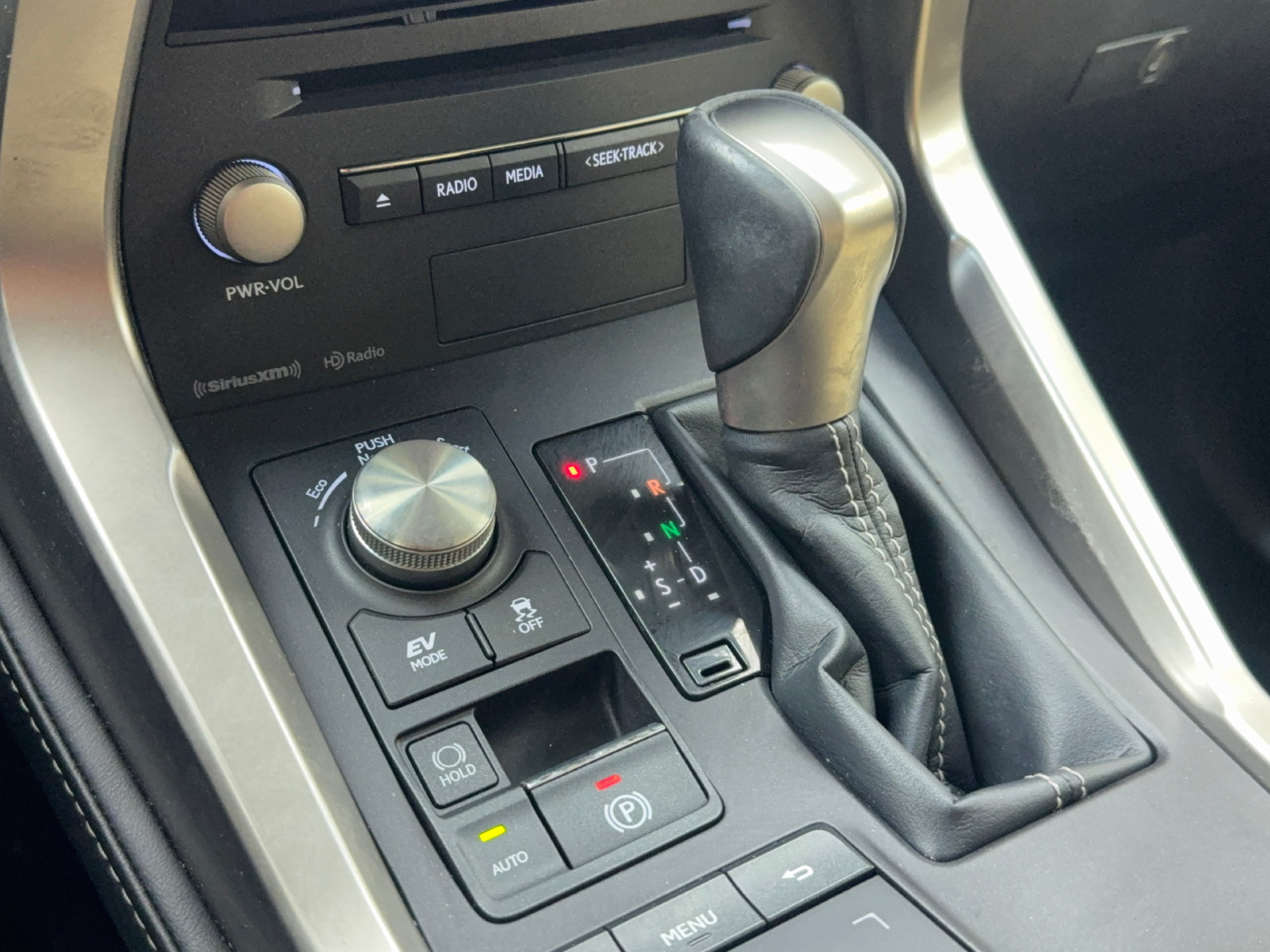 Used 2018 Lexus NX 300h AWD w/ Premium Package image 29
