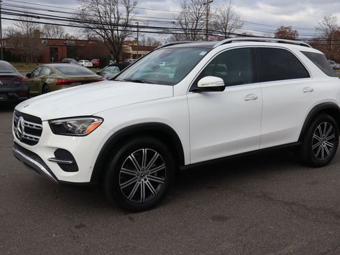 Used 2024 Mercedes-Benz GLE 350 GLE 350 4MATIC SUV image 1