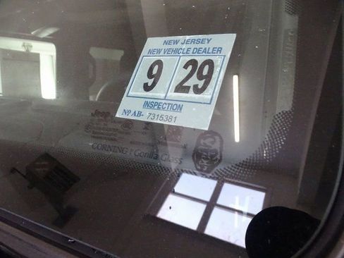 Certified 2024 Jeep Wrangler Rubicon w/ Capability Package image 24