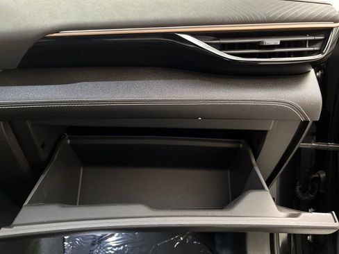 Used 2024 Buick Envision Sport Touring image 28