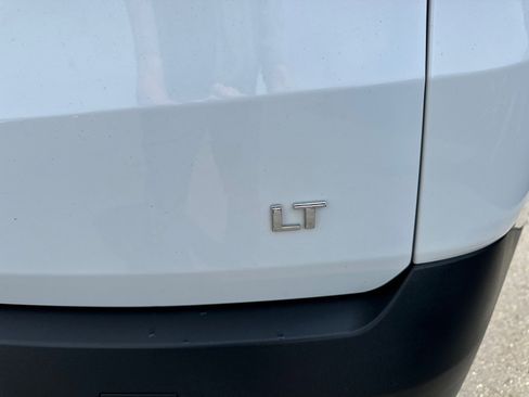 Used 2020 Chevrolet Traverse LT AWD/4WD image 10