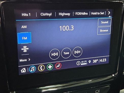 Used 2023 Chevrolet Traverse LT image 20