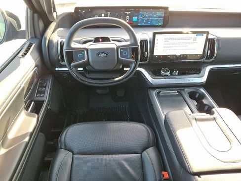 Certified 2025 Ford Expedition Platinum w/ Stealth Appearance Package image 12