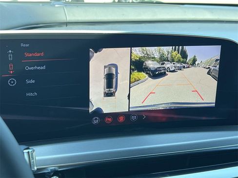 New 2026 Cadillac Lyriq V image 20