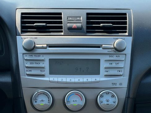Used 2011 Toyota Camry SE w/ SE Extra-Value Pkg #1 FWD image 26